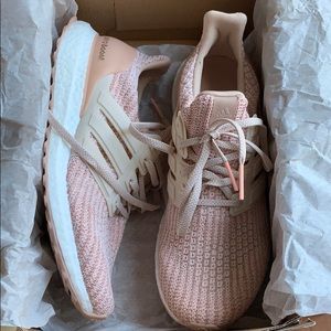 UltraBOOST Pink Size 8